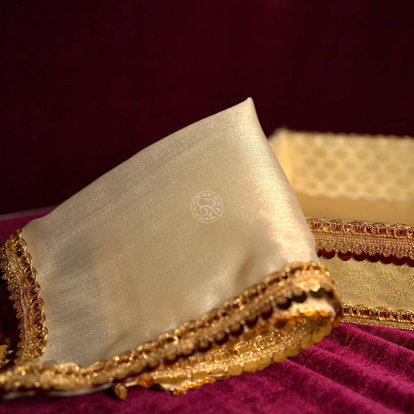 Beige Shagun Tray by Saptrishi (1pc)
