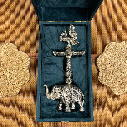 Elephant urli