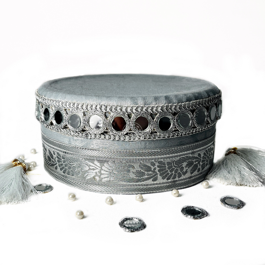 Silver Steel Sweet Box By Saptrishi (1pc)
