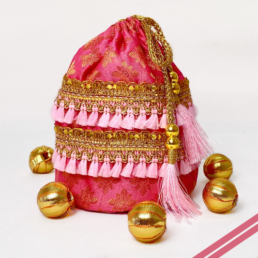 Baby Pink Potli Bag by Saptrishi (2pc)