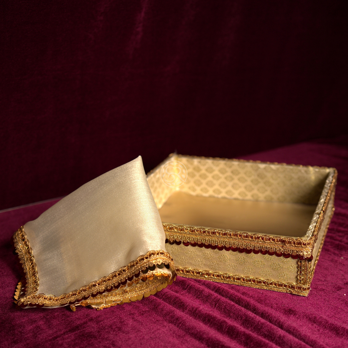 Beige Shagun Tray by Saptrishi (1pc)